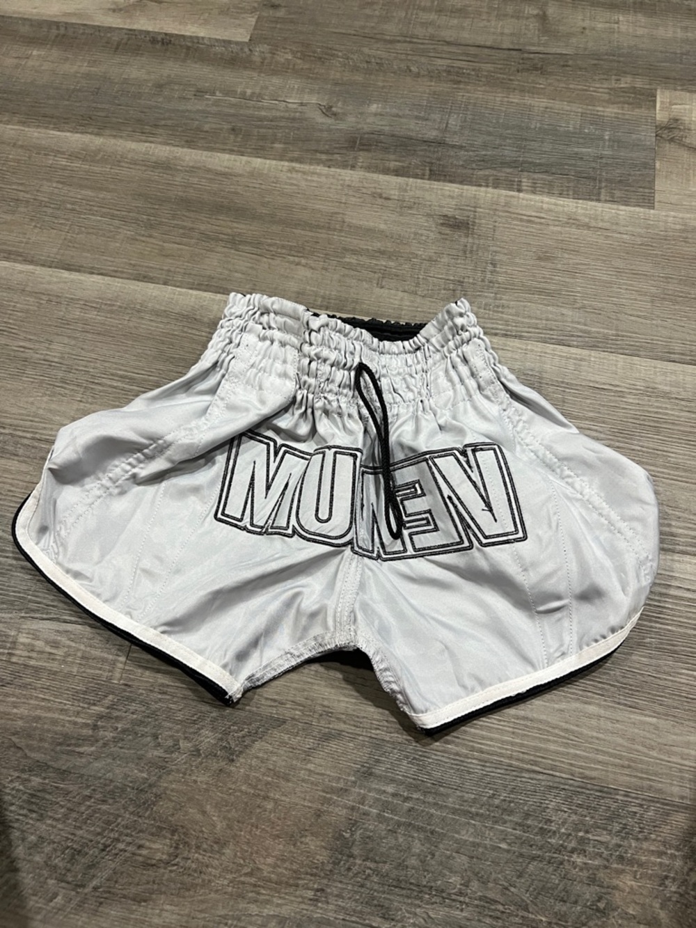 Venum shorts size XS - Picture 8 of 10